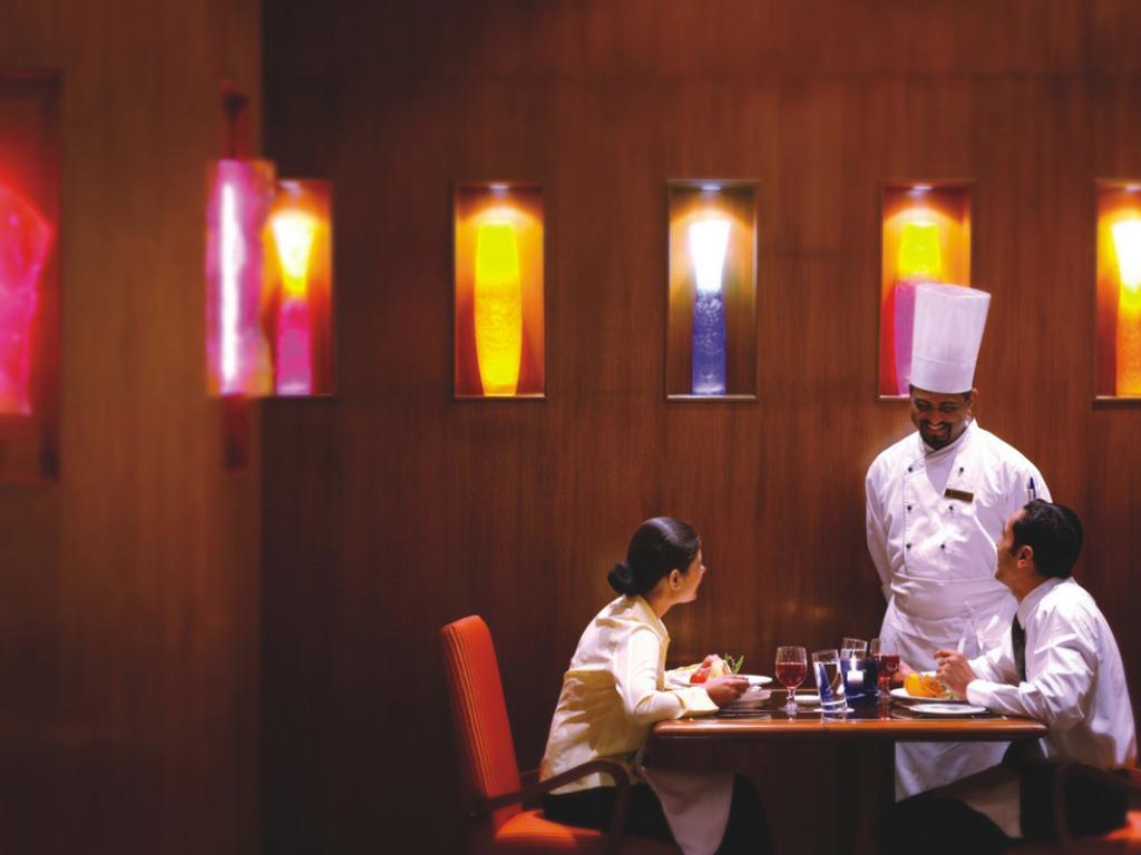 Hotel The Lalit Mumbai-Airport Restaurant foto